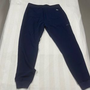 Brand new Figs Zamora Jogger Scrub bottom large tall
